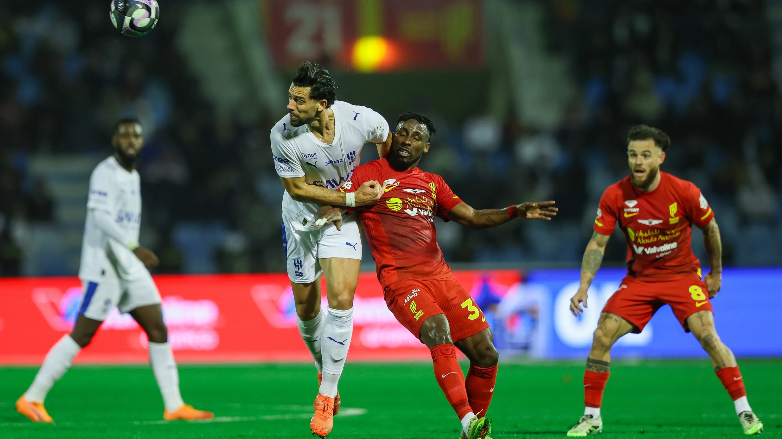 كينونيس يواصل صعوده لعرش توني ويسطر فصولًا تاريخية مع القادسية