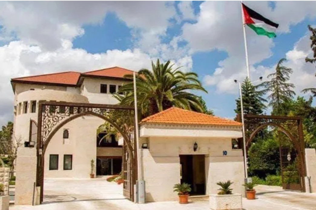 لقاء حكومي عاجل لمراجعة وتقييم واقع سلاسل التوريد والإمداد في إطار جهود تحسين الأمن والإمداد الغذائي واللوجستي