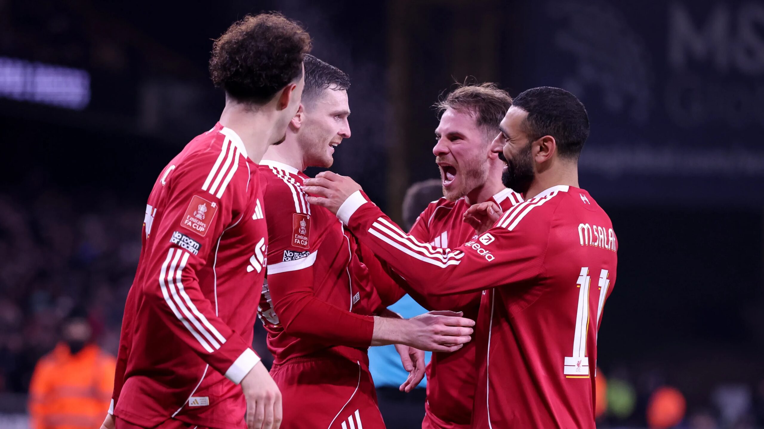 مباراة ليفربول وتوتنهام في الدوري الإنجليزي موسم 2025-2026 والقنوات الناقلة