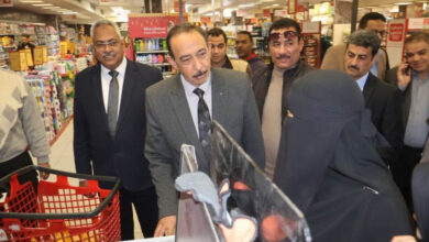 محافظ سوهاج يوجه قواته لفرض عقوبات صارمة ضد المتلاعبين بالأسعار والمحتكرين