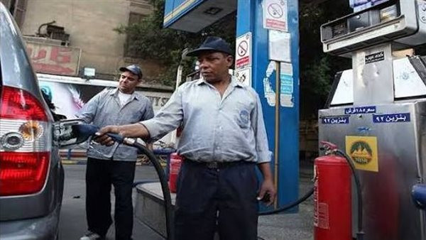 مصدر رسمي ينفي زيادة أسعار البنزين رغم تراجع أسعار النفط الدولية