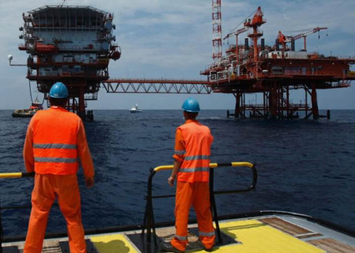 مصر تنفي تورطها في حادث ناقلة الغاز قبالة السواحل الليبية وتؤكد على موقفها من الحادث - نمبر١ نيوز