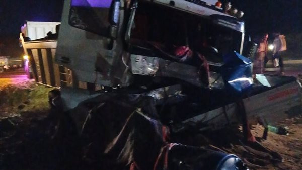 مصرع أربعة وإصابة اثنين في حادث مروع على طريق إدفو مرسى علم