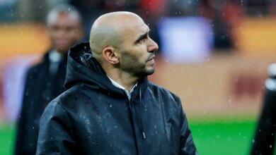 مفاجأة المغرب يتواصل مع مدرب أجنبي لقيادة منتخب كرة القدم بعد استبعاد الركراكي