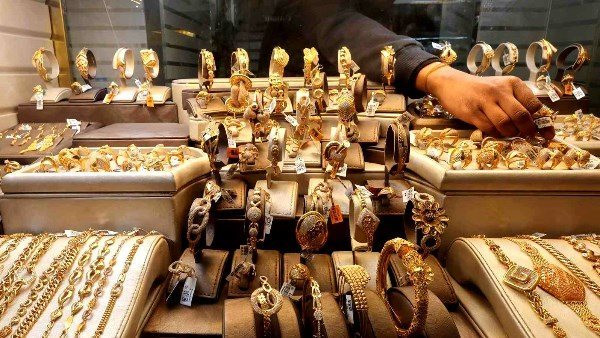 مفاجأة غير متوقعة تزلزل سوق الذهب في مصر اليوم!