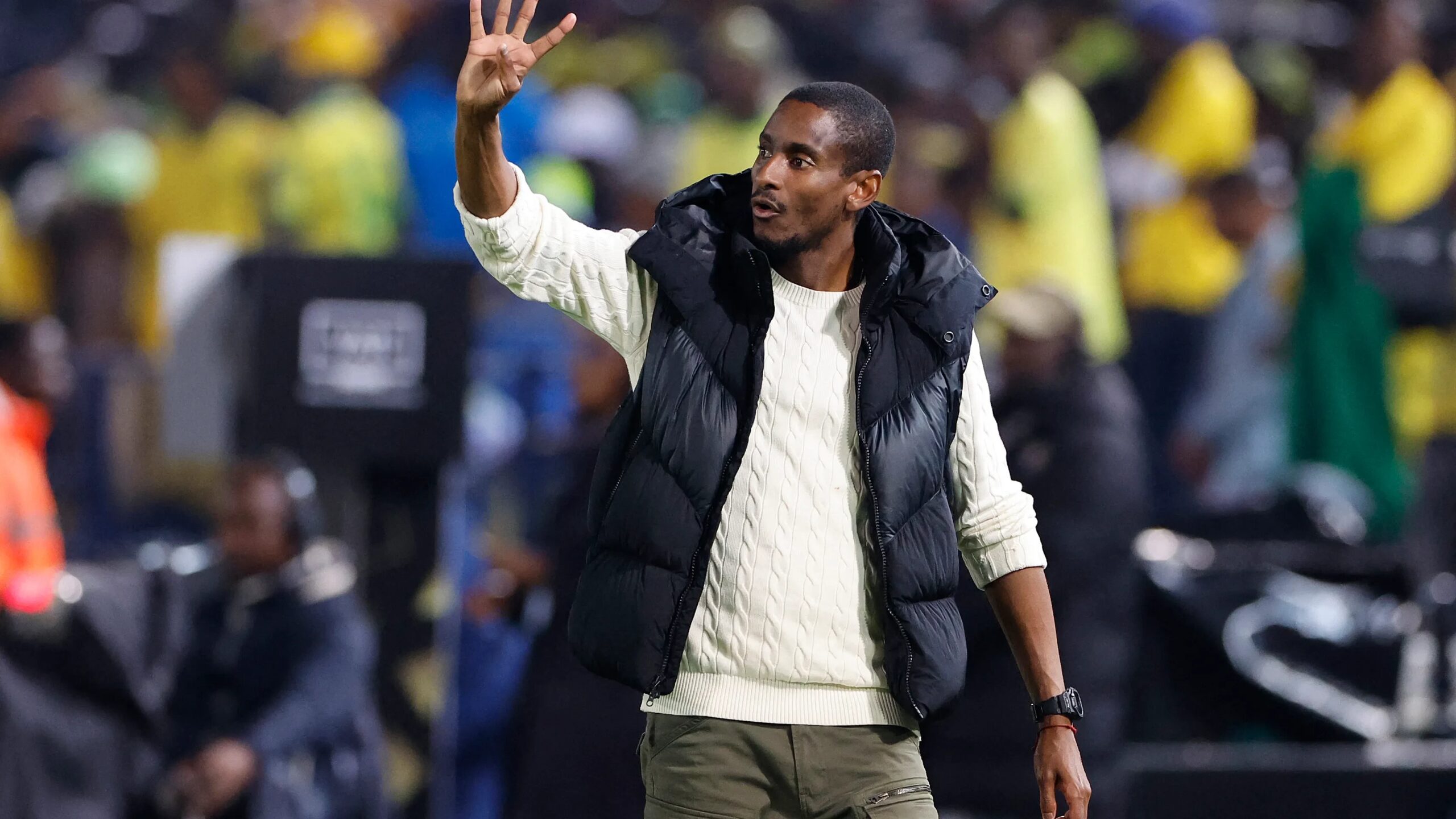 مفاجأة نهائية موكوينا يرحل عن مولودية الجزائر بعد 8 أشهر من الانضمام