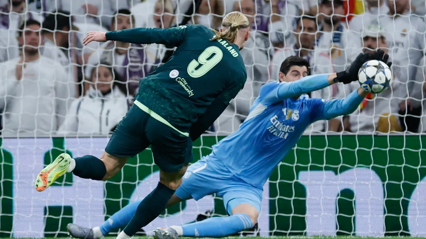 موعد مباراة ريال مدريد ومانشستر سيتي في ذهاب دور الـ 16 من دوري أبطال أوروبا 2025-2026 والقنوات الناقلة