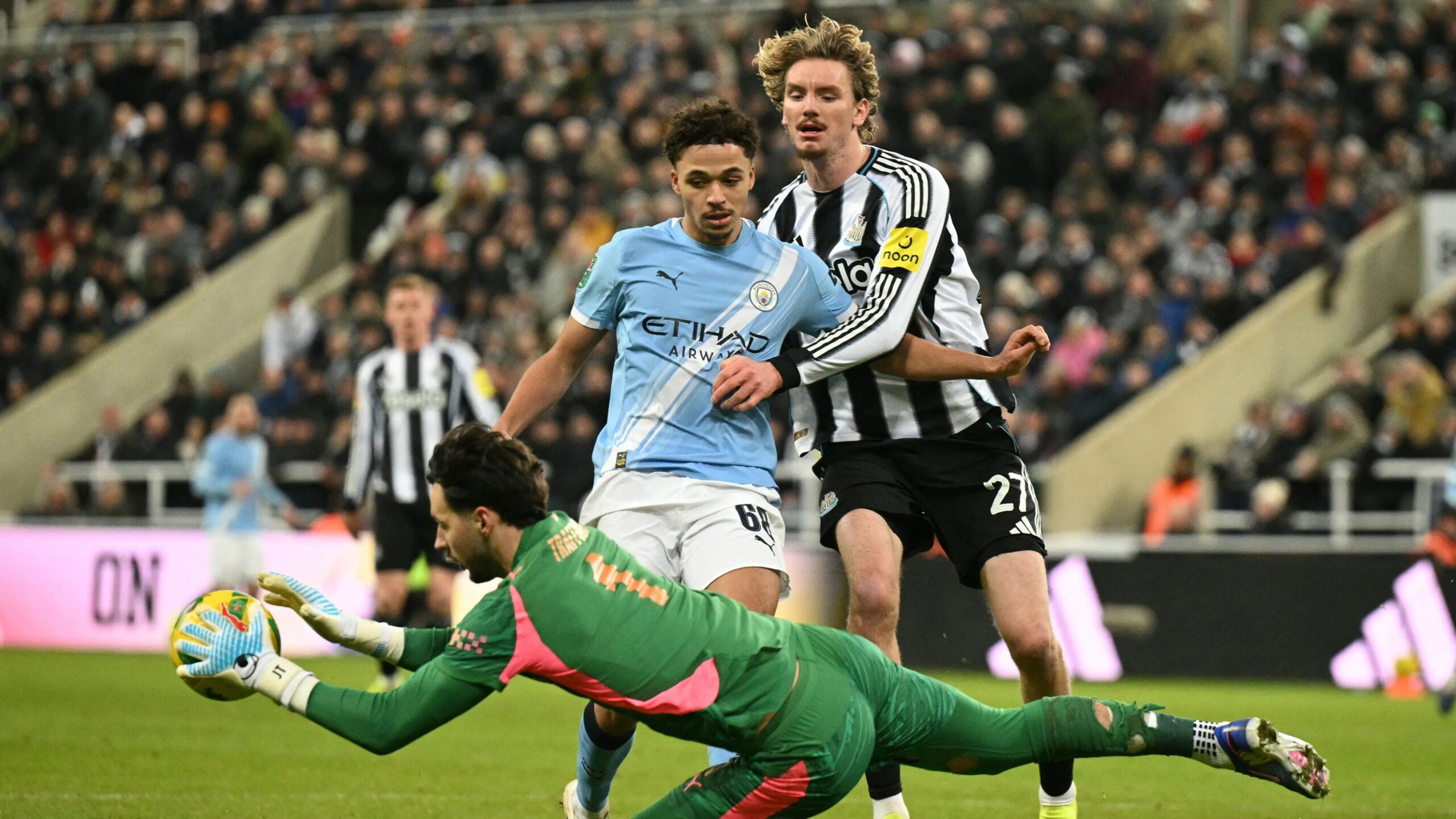 موعد مباراة نيوكاسل يونايتد ضد مانشستر سيتي في كأس الاتحاد الإنجليزي 2025-2026 والقنوات الناقلة