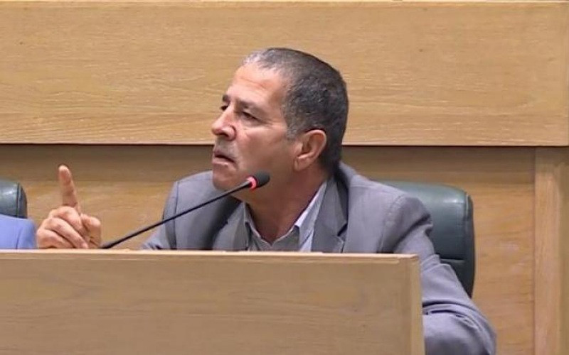 نائب سابق يحيى عبيدات يُعلّق على قرار تحويل "معدل الضمان" إلى "العمل النيابية" ويفتح باب النقاش حول آثاره وتداعياته