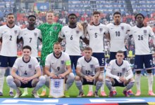 نجم إنجلترا يعتزل اللعب دوليا قبل أشهر قليلة من بطولة كأس العالم