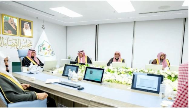 نظام قضائي سعودي يغير آليات الجلسات وحضور المدعي والمدعى عليه لتعزيز العدالة والإجراءات القانونية