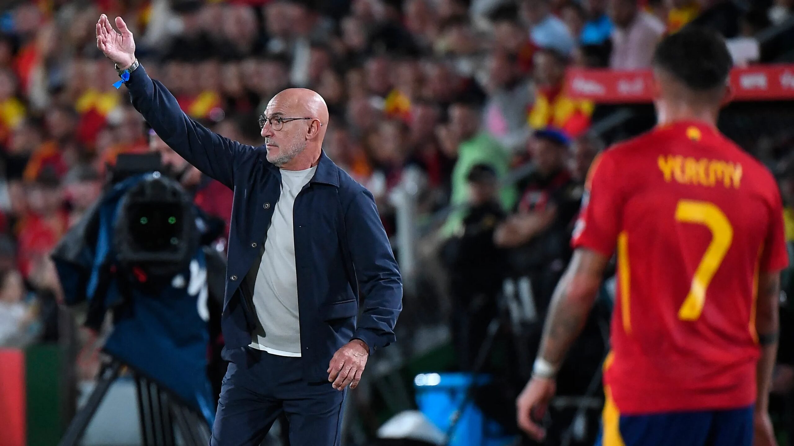 نقل مباريات إسبانيا مع مصر والأرجنتين إلى قارة أخرى يعزز من فرص إقامة لقاءات دولية مثيرة