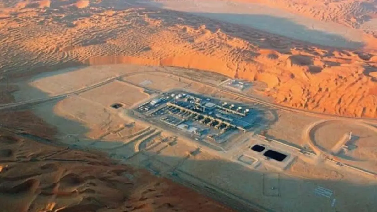 هجوم عنيف على حقل نفطي سعودي يرافقه إغلاق أكبر مطار في المملكة يثير المخاوف الأمنية  

هل تود أن أساعدك في صياغة عنوان أكثر تفصيلاً أو إضافة تفاصيل أخرى؟