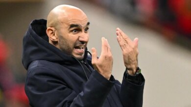 هل يجسد تجاهل المقصود صدامًا بين الركراكي ووهبي ولقجع في الساحة الكروية