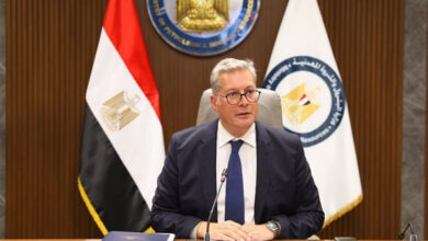 وزير البترول يؤكد مراجعة أسعار المنتجات فور استقرار الأوضاع