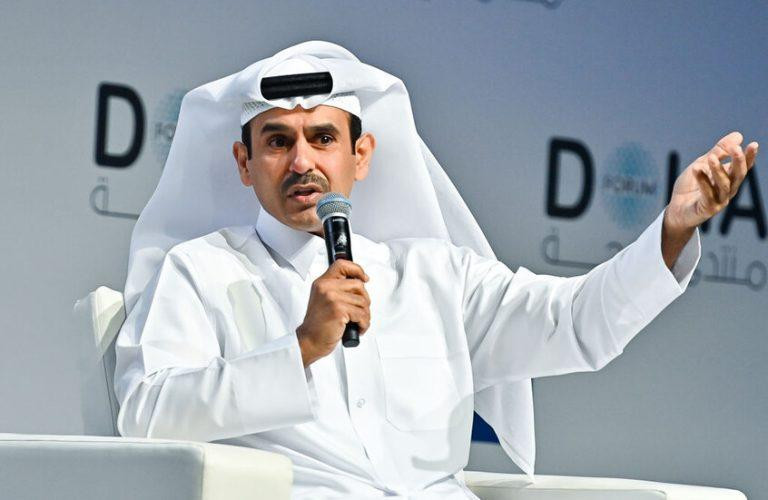 وزير الطاقة في قطر يحذر من ارتفاع سعر برميل النفط إلى 150 دولارًا وسط تصاعد التوتر مع إيران