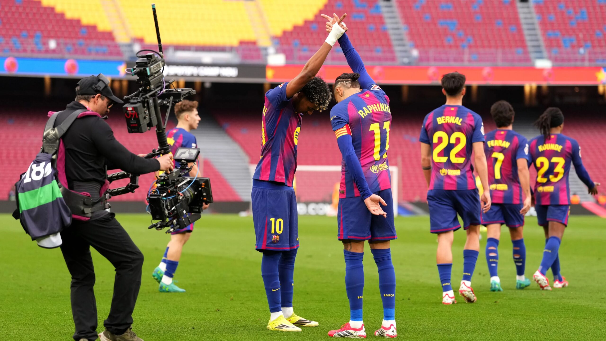 وكيل نجم كرواتيا يعلّق للمرة الأولى على مفاوضات برشلونة بشكل رسمي