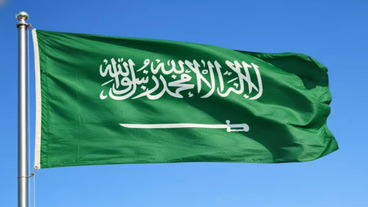 يوم العلم السعودي 2026 يُسلط الضوء على أسرار الراية الوحيدة التي لا تُنكّس أبداً.. لماذا يُثير هذا الرمز مخاوف العالم ويُثير إعجابهم؟